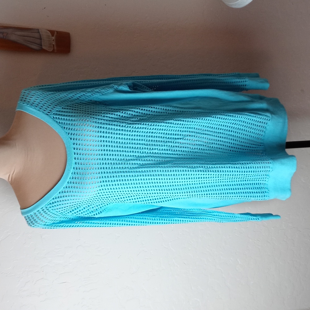 LB Active Long Sleeve Cover Up Shirt